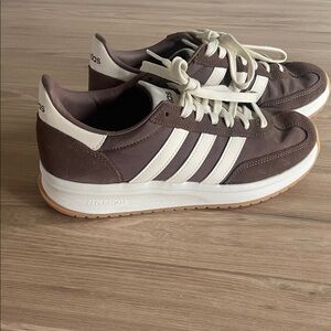 Adidas Run 70s 2.0 Retro Sneaker